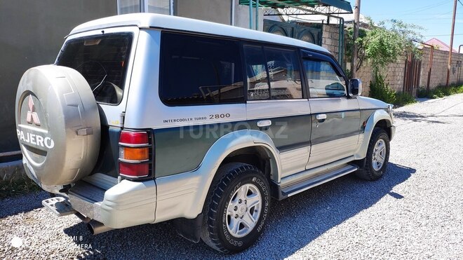 Mitsubishi Pajero 1994, 420,000 km - 2.8 l - Bakı