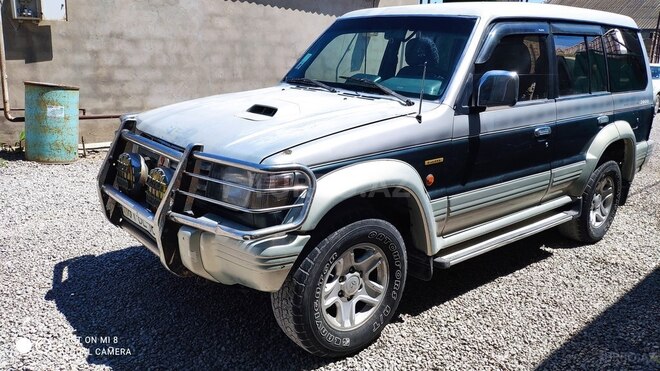Mitsubishi Pajero 1994, 420,000 km - 2.8 l - Bakı