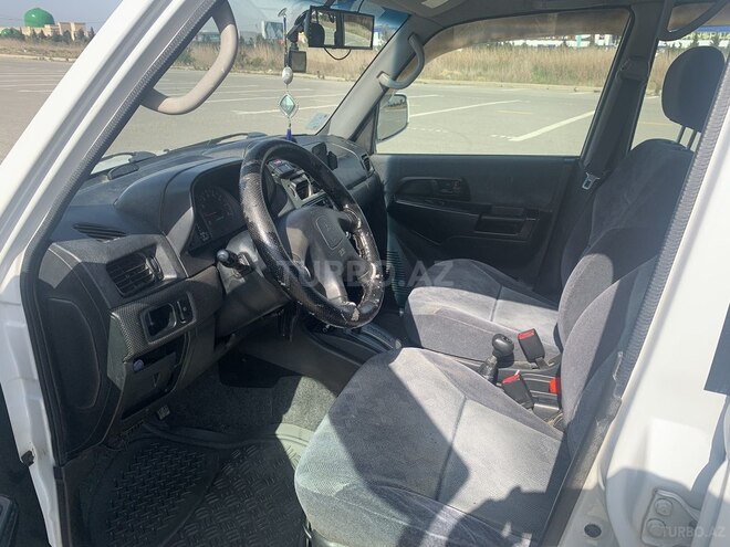 Mitsubishi Pajero io 2000, 329,900 km - 2.0 l - Bakı