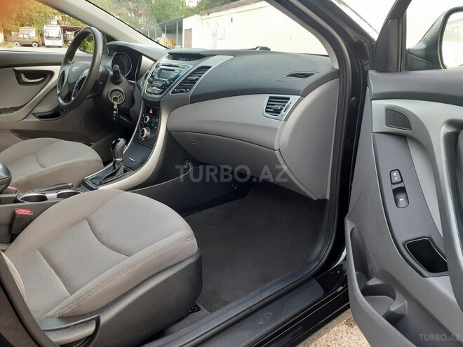 Hyundai Elantra 2015, 99,000 km - 1.8 l - Bakı