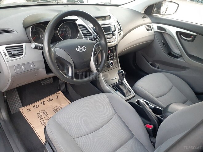 Hyundai Elantra 2015, 99,000 km - 1.8 l - Bakı