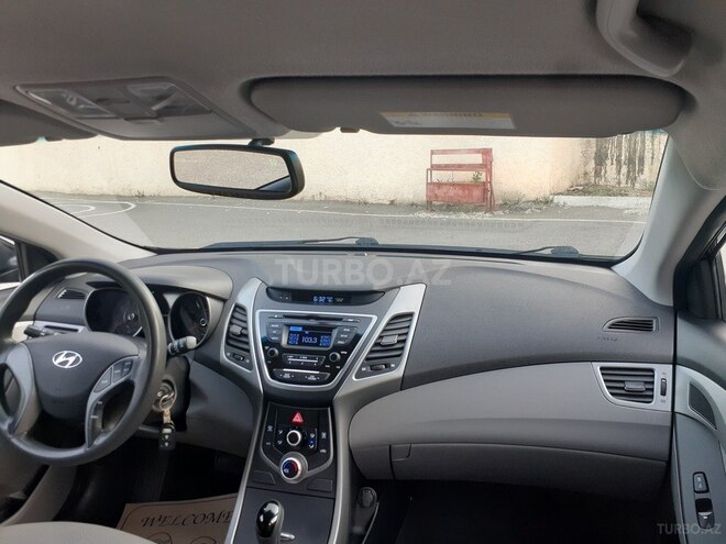 Hyundai Elantra 2015, 99,000 km - 1.8 l - Bakı