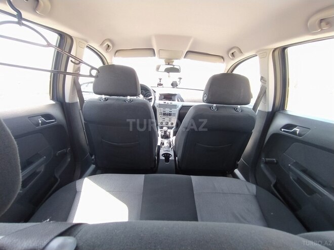 Opel Astra 2009, 160,000 km - 1.4 l - Beyləqan