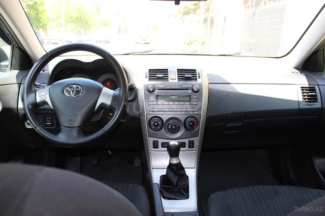 Toyota Corolla 2007, 187,000 km - 1.4 l - Bakı