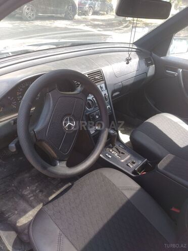 Mercedes C 180 1999, 352,000 km - 1.8 л - Bakı