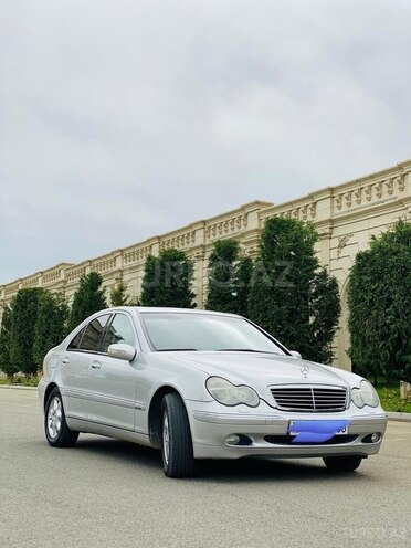 Mercedes C 200 2001, 242,000 km - 2.0 l - Gəncə