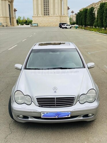 Mercedes C 200 2001, 242,000 km - 2.0 l - Gəncə