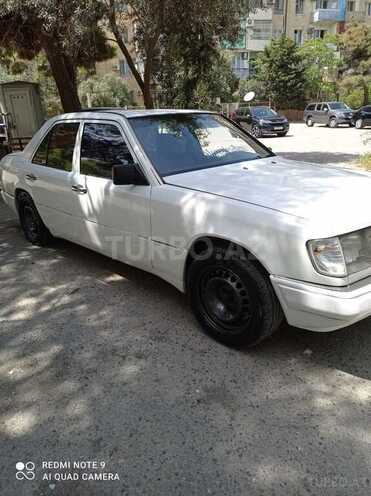 Mercedes E 230 1986, 230,000 km - 2.3 l - Bakı