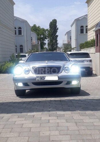 Mercedes E 240 2000, 310,000 km - 2.4 l - Bakı