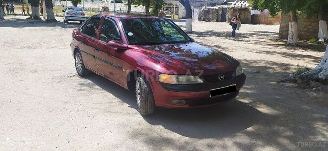 Opel Vectra 1996, 256,389 km - 1.8 l - Sumqayıt