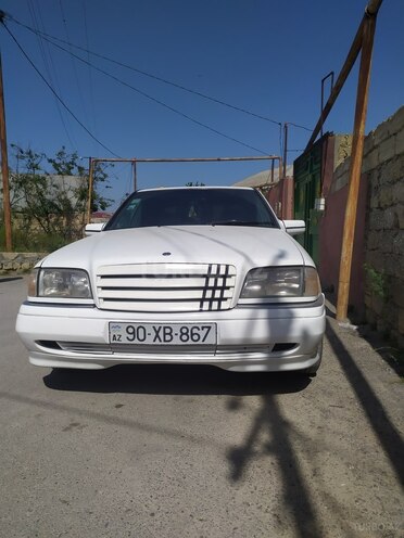 Mercedes C 230 1997, 318,000 km - 2.3 l - Bakı