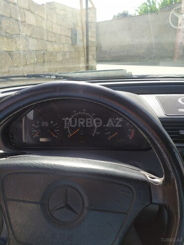 Mercedes C 230 1997, 318,000 km - 2.3 l - Bakı