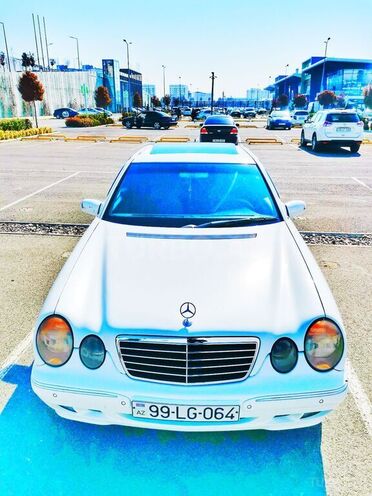 Mercedes E 240 1998, 399,000 km - 2.6 l - Bakı