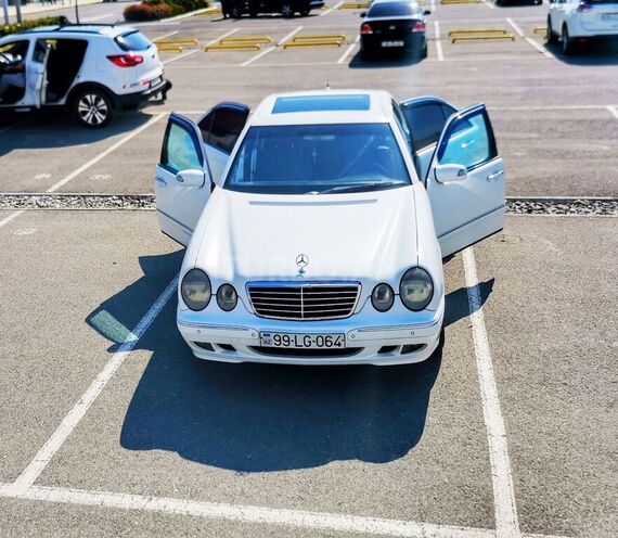 Mercedes E 240 1998, 399,000 km - 2.6 l - Bakı