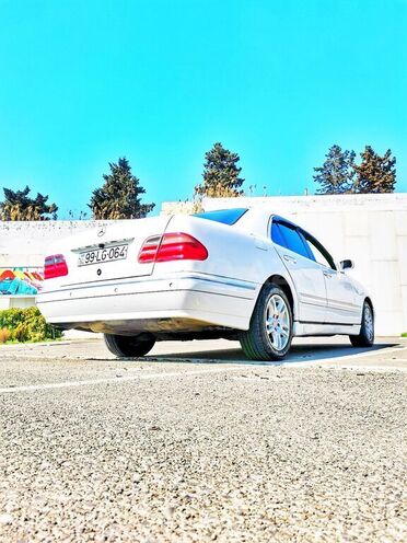 Mercedes E 240 1998, 399,000 km - 2.6 l - Bakı