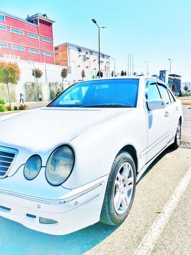 Mercedes E 240 1998, 399,000 km - 2.6 l - Bakı