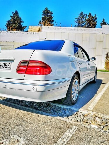 Mercedes E 240 1998, 399,000 km - 2.6 l - Bakı