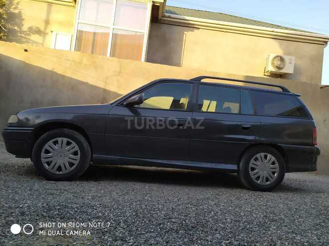 Opel Astra 1997, 320,000 km - 1.8 л - Bakı