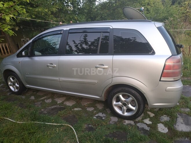 Opel Zafira 2007, 328,000 km - 1.8 л - Şəki