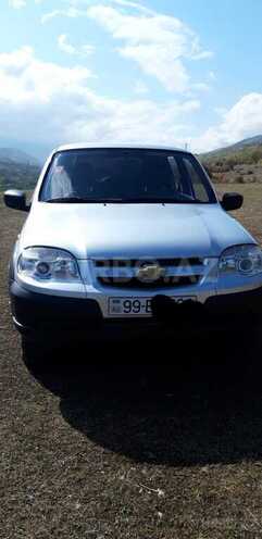 Chevrolet Niva 2013, 72,000 km - 1.7 l - Qusar
