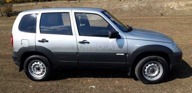 Chevrolet Niva 2013, 72,000 km - 1.7 l - Qusar