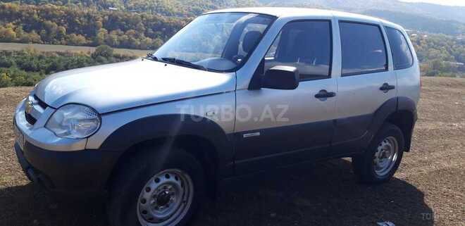 Chevrolet Niva 2013, 72,000 km - 1.7 l - Qusar