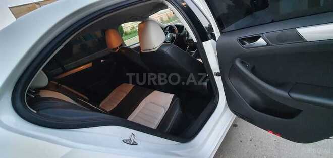 Volkswagen Jetta 2015, 83,000 km - 1.8 l - Bakı
