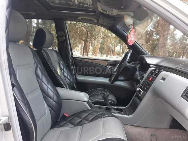 Mercedes E 240 1999, 293,000 km - 2.4 l - Sumqayıt