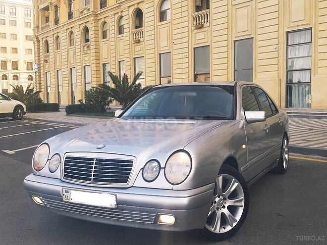 Mercedes E 240 1999, 293,000 km - 2.4 l - Sumqayıt