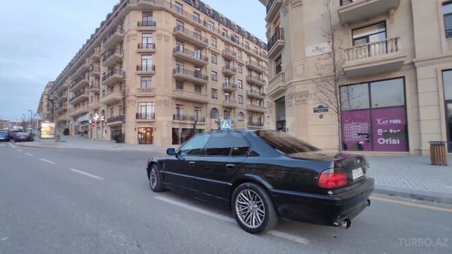 BMW 740 1996, 435,001 km - 4.4 l - Bakı
