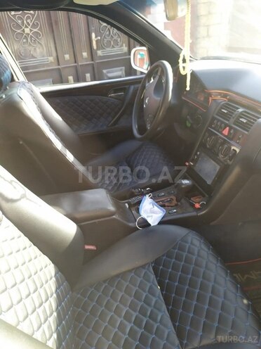 Mercedes E 320 1997, 338,000 km - 3.2 l - Bakı