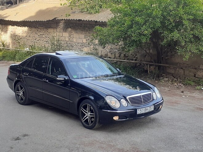 Mercedes E 240 2002, 170,500 km - 2.6 l - Samux