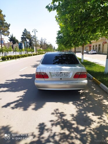 Mercedes E 200 2001, 223,000 km - 2.0 l - İmişli