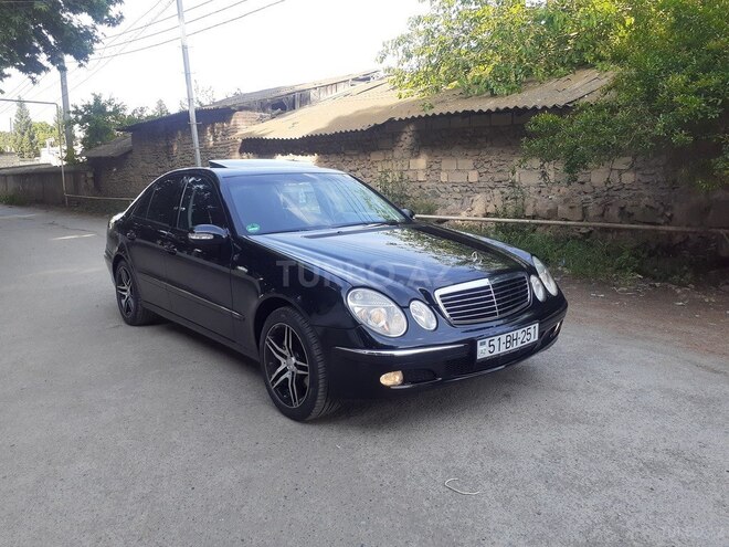 Mercedes E 240 2002, 170,500 km - 2.6 l - Samux