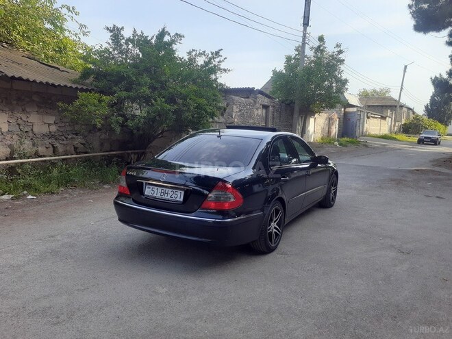 Mercedes E 240 2002, 170,500 km - 2.6 l - Samux
