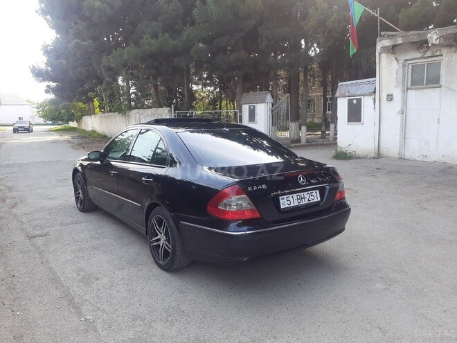Mercedes E 240 2002, 170,500 km - 2.6 l - Samux