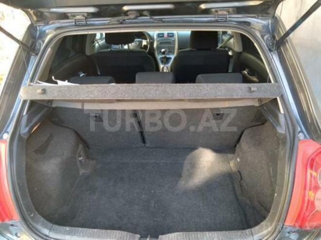Toyota Corolla 2009, 130,000 km - 1.4 l - Bakı