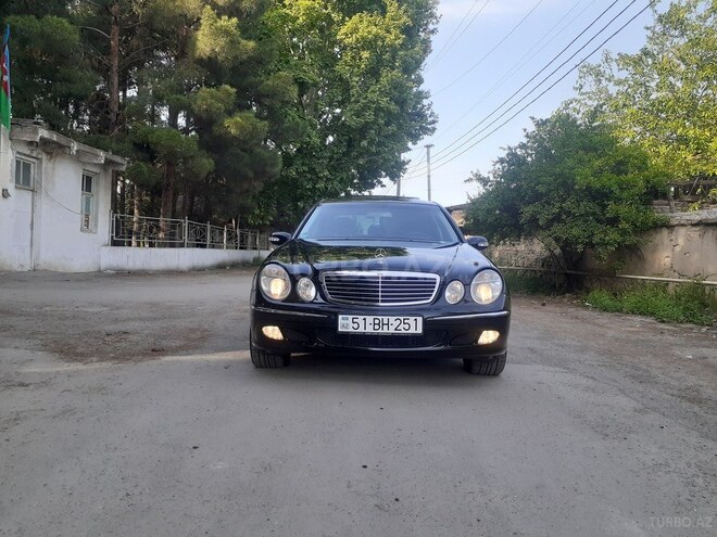 Mercedes E 240 2002, 170,500 km - 2.6 l - Samux