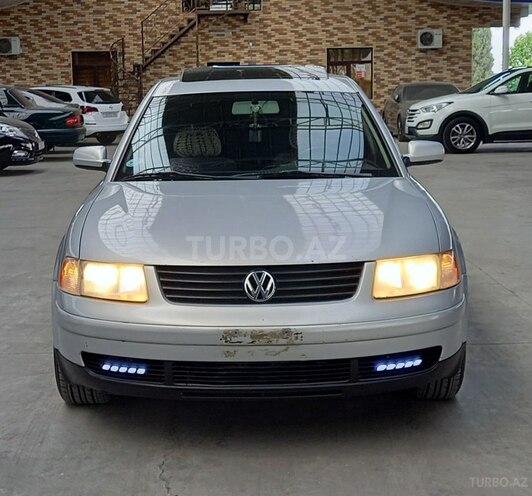 Volkswagen Passat 1999, 245,600 km - 1.8 l - Gəncə