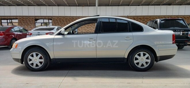 Volkswagen Passat 1999, 245,600 km - 1.8 l - Gəncə
