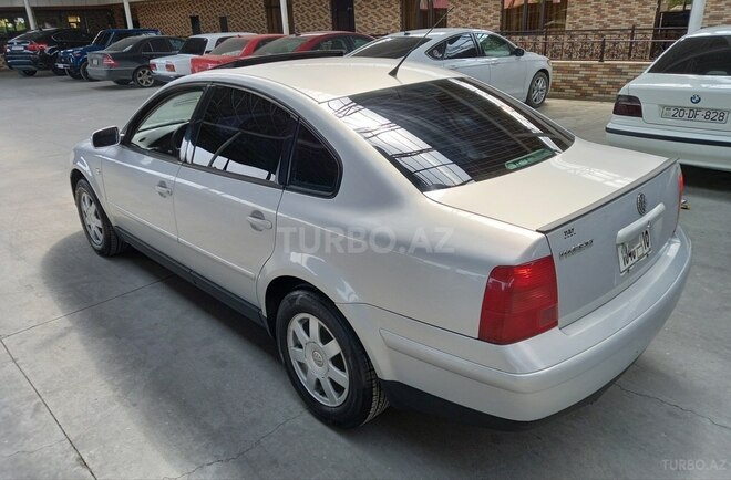Volkswagen Passat 1999, 245,600 km - 1.8 l - Gəncə