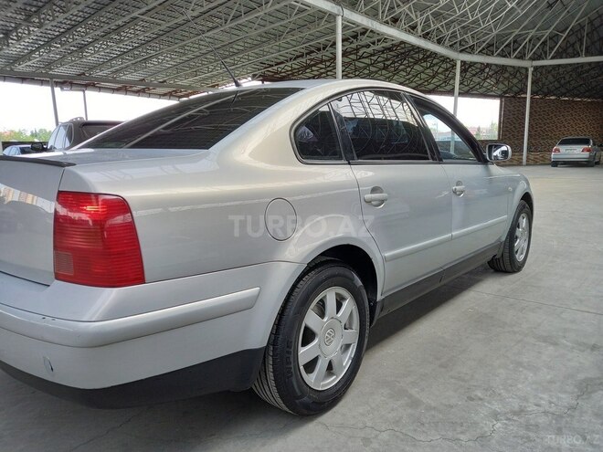 Volkswagen Passat 1999, 245,600 km - 1.8 l - Gəncə