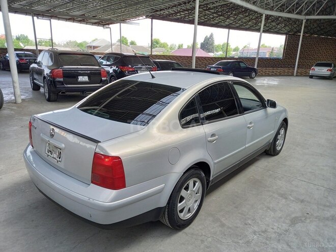 Volkswagen Passat 1999, 245,600 km - 1.8 l - Gəncə