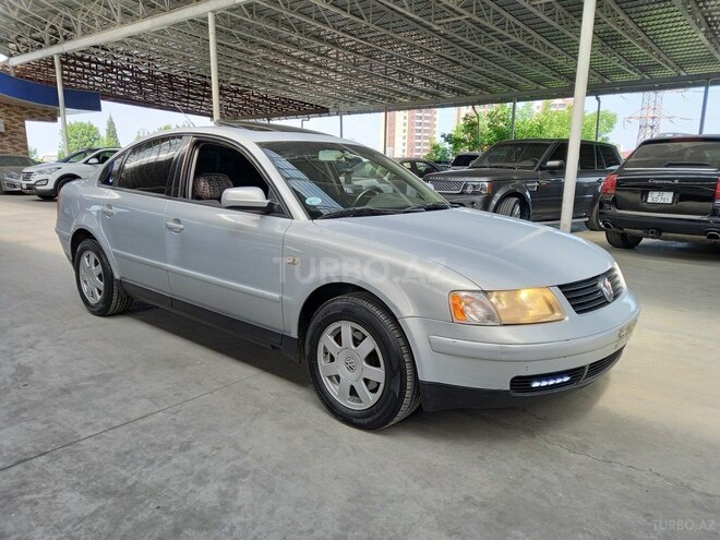 Volkswagen Passat 1999, 245,600 km - 1.8 l - Gəncə