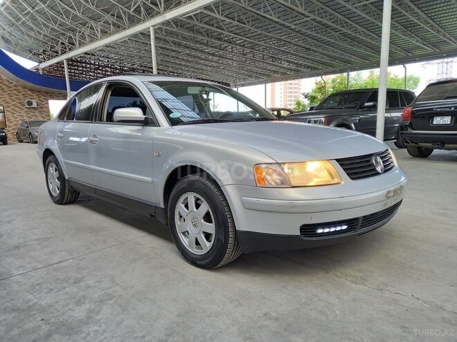 Volkswagen Passat 1999, 245,600 km - 1.8 l - Gəncə