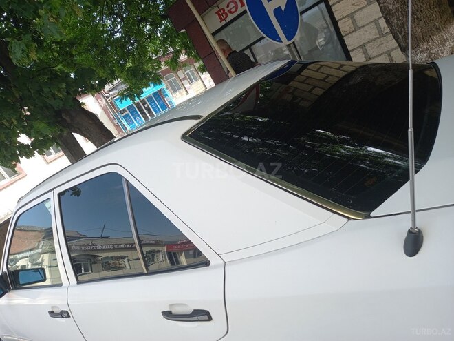 Mercedes E 200 1992, 285,000 km - 2.0 l - Quba