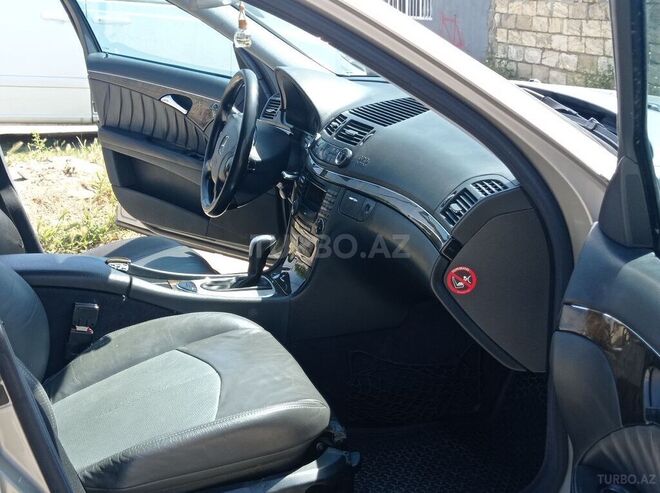 Mercedes E 270 2003, 380,000 km - 2.7 l - Bakı