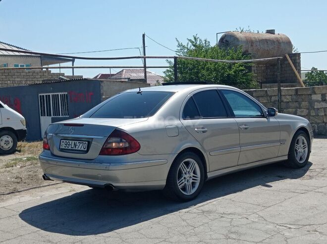 Mercedes E 270 2003, 380,000 km - 2.7 l - Bakı