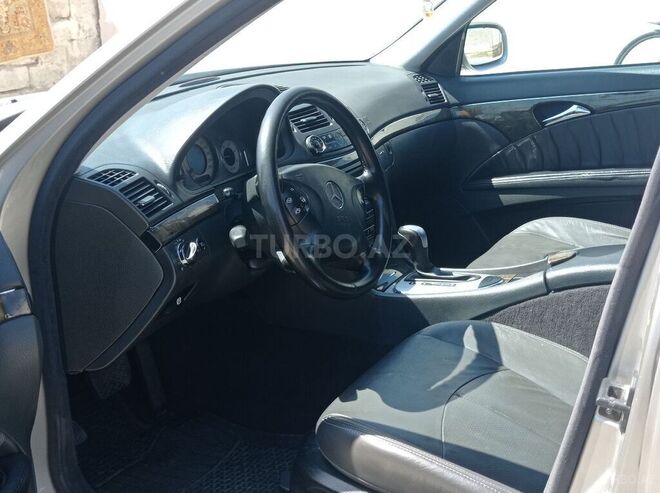 Mercedes E 270 2003, 380,000 km - 2.7 l - Bakı