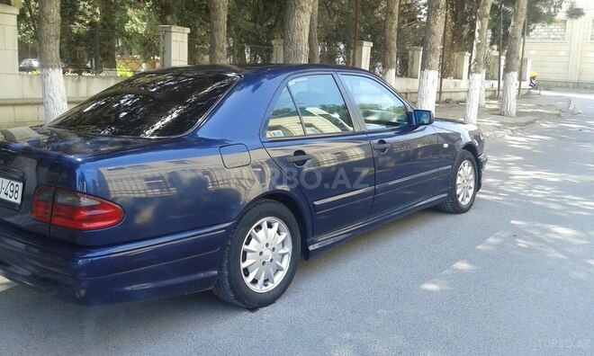 Mercedes E 200 1999, 282,000 km - 2.2 l - Xırdalan